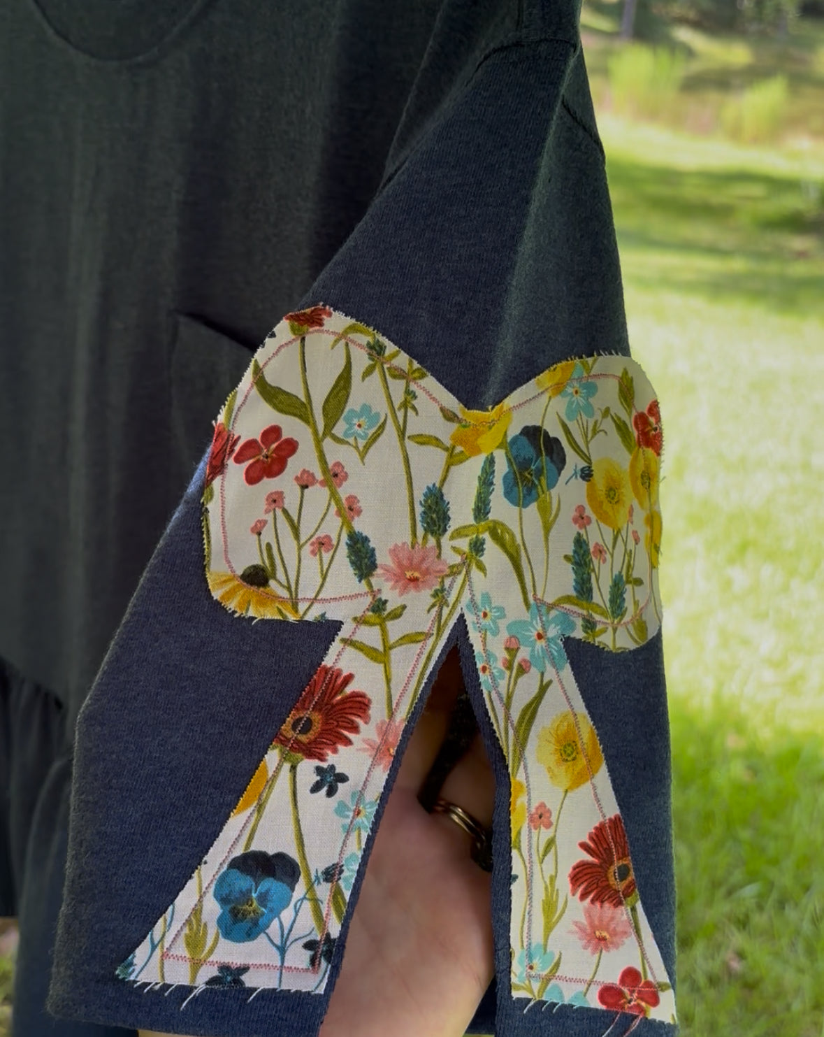 Bow Sleeve Single Ruffle